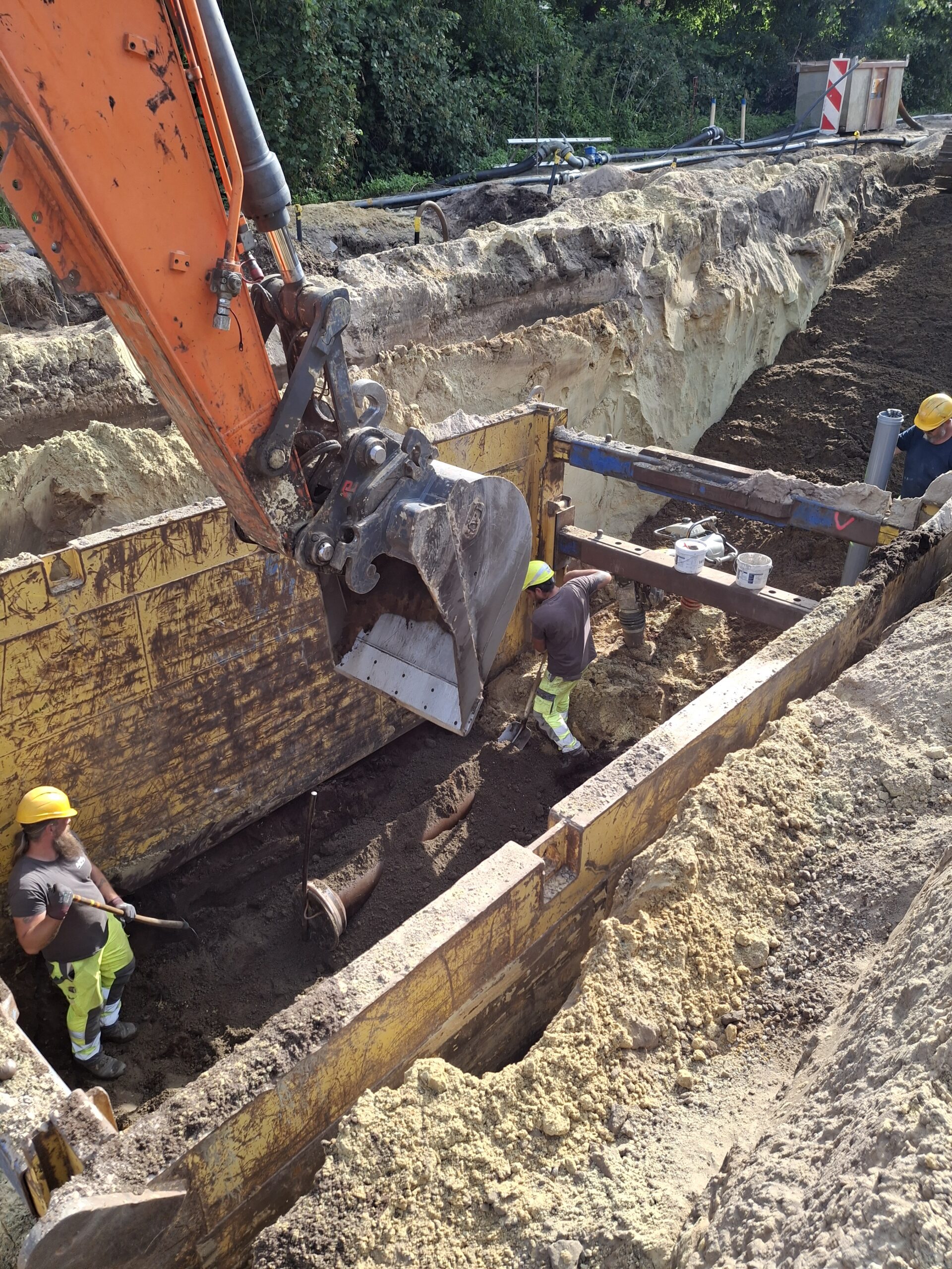 deschacht realisatie gres buizen fluvius zonhoven 10 scaled