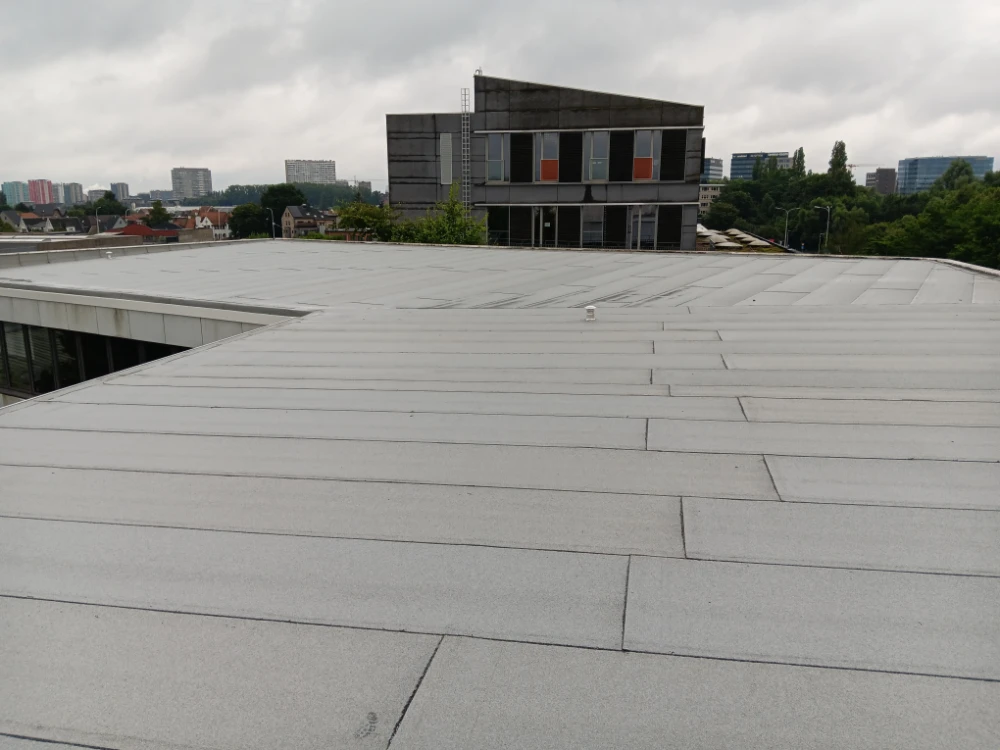 deschacht realisatie hoofdkantoor vlassenroot roofcover 3