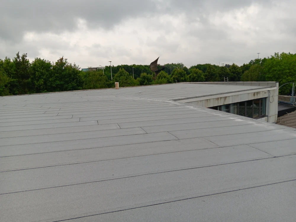 deschacht realisatie hoofdkantoor vlassenroot roofcover 5